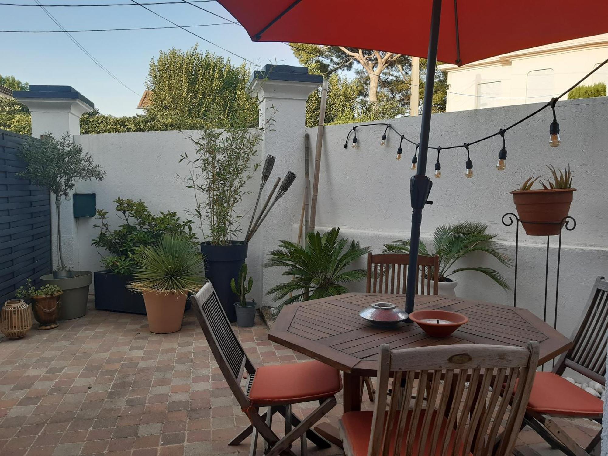Grand Studio Avec Patio Marselha Exterior foto